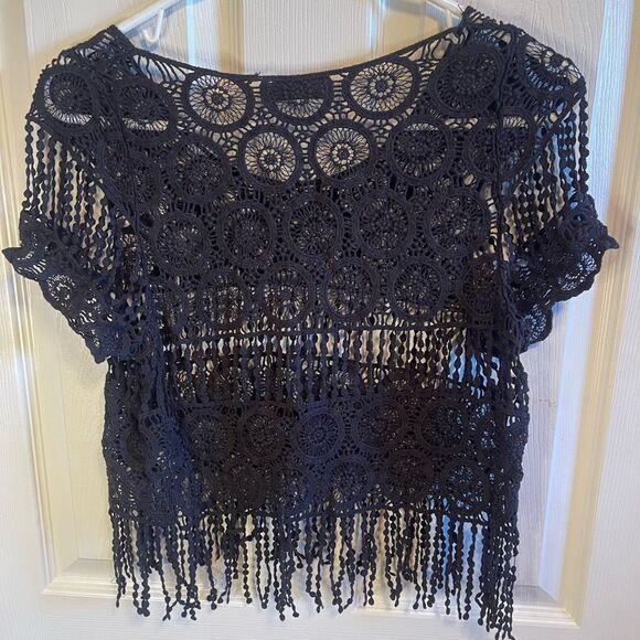 Sample text black crochet cropped top - Picture 4 of 5